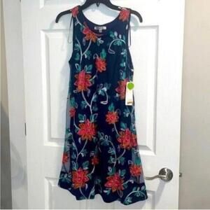 ✅NWT Robbie Bee Floral Embroidered Sleeveless Knee Length Tea Dress Sundress